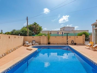 Chalet en Orihuela Costa