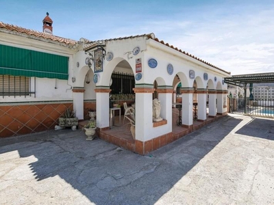 Chalet en venta en Bobadilla, Granada
