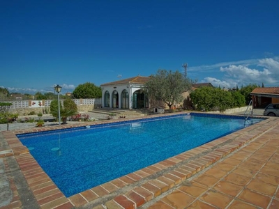 Chalet en venta en Oliva