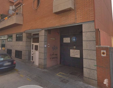 Garaje en venta en Cornellà De Llobregat de 20 m²