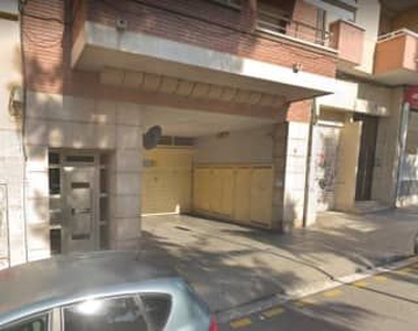 Garaje en venta en Cornellà De Llobregat de 9 m²