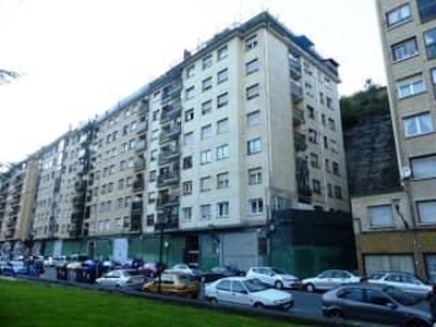Local en venta en Bilbao de 273 m²