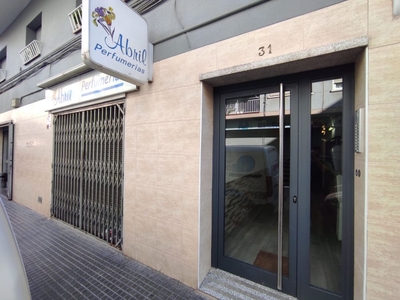 Local en venta en Cornella De Llobregat de 63 m²