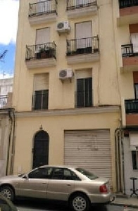 Local en venta en Huelva de 98 m²