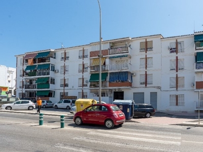 Piso en Avenida VILLA DE MADRID - EDIFICIO EL CLAVEL, Vélez-Málaga