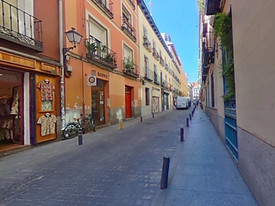Piso en Calle ALMADEN, Madrid
