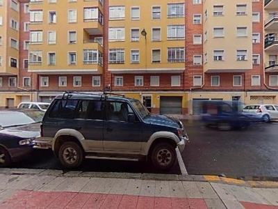 Piso en Calle DOÑA URRACA, León