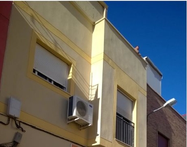 Piso en venta en Almería de 73 m²