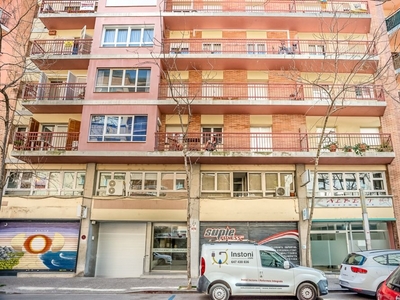 Piso en venta en Girona de 91 m²