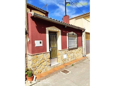 Venta Casa unifamiliar en Avenida de Lorca Lorca. Buen estado calefacción individual 70 m²