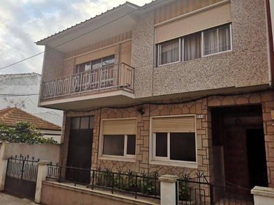 Venta Casa unifamiliar en Maria Ares. Buen estado 150 m²