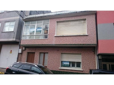 Venta Casa unifamiliar en trovador esquio Neda. Plaza de aparcamiento 170 m²
