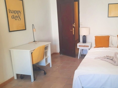 Alquiler de habitaciones en piso de 4 habitaciones en Pere Garau