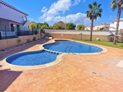 Piso en venta en Punta Prima, Orihuela, Alicante