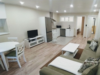 Alquiler de piso en Casco Vello de 1 habitación con muebles y calefacción