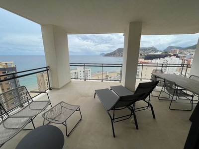 Alquiler de piso en Zona Playa del Bol - Puerto de 3 habitaciones con terraza y piscina