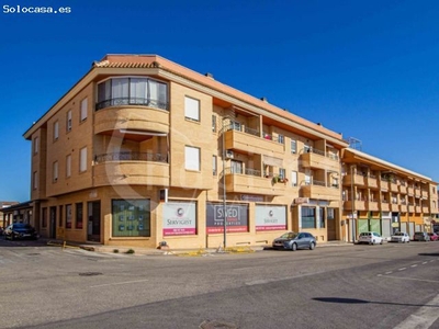 Apartamento en segunda planta con plaza de garaje a la venta en Los Montesinos,