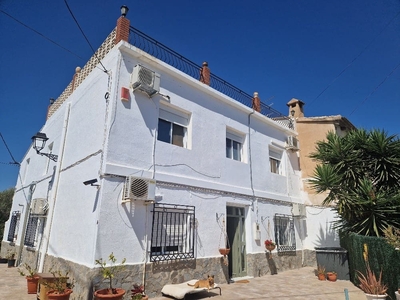 Casa en venta en Arboleas, Almería