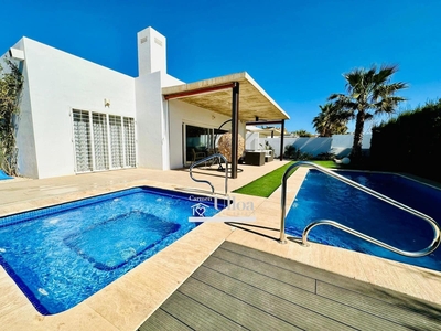 Chalet en venta en Mar de Cristal, Cartagena, Murcia