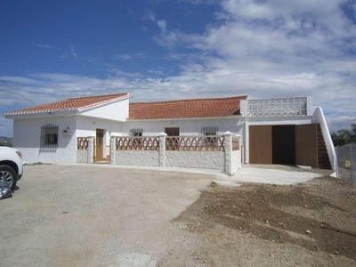 Finca/Casa Rural en venta en Alhaurín de la Torre, Málaga