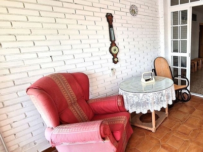 Piso en venta en Punta Umbría de 3 habitaciones con terraza y piscina