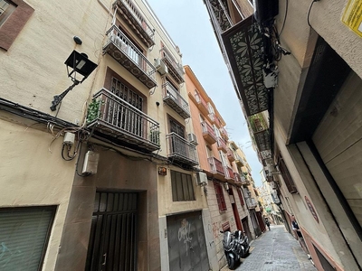 Piso en venta en San Bartolomé - Millán de Priego de 3 habitaciones con terraza y balcón