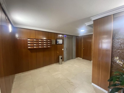 Piso en venta en Tarancón de 3 habitaciones con terraza y calefacción