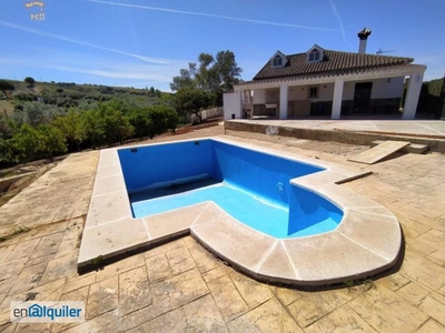 Alquiler casa piscina y terraza
