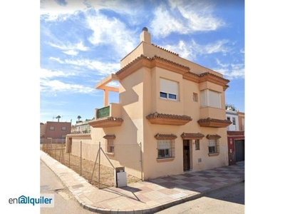 Alquiler casa terraza San pedro-gabriel miró-maría guerrero