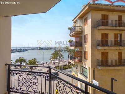 Apartamento en venta en primera línea de mar, en Puerto de Alcudia, Mallorca