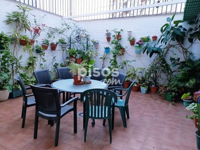 Casa adosada en venta en La Aurora-La Alameda