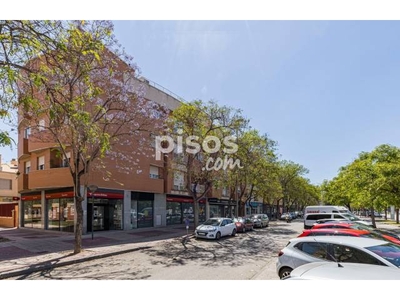 Piso en venta en Avenida de Don Juan de Borbón, 36