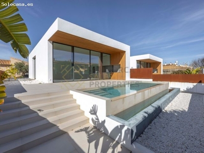 Villa de nueva construcción en venta en Puerto de Alcudia, Mallorca