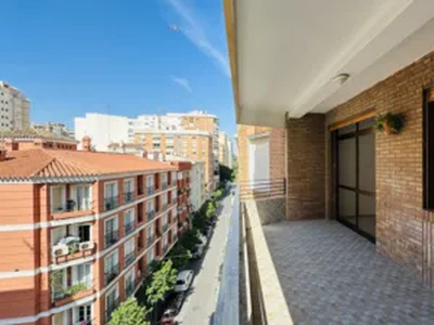 Apartamento en alquiler en Calle C. Maestranza, 27