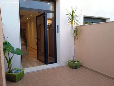 Apartamento en Alquiler en Deltebre, Tarragona