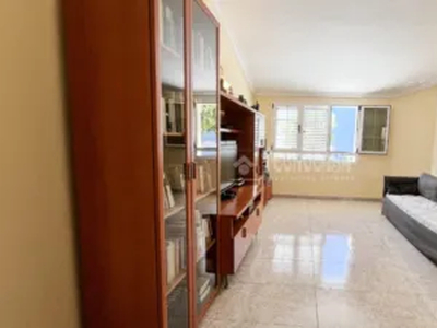 Casa adosada en venta en Calle Guride