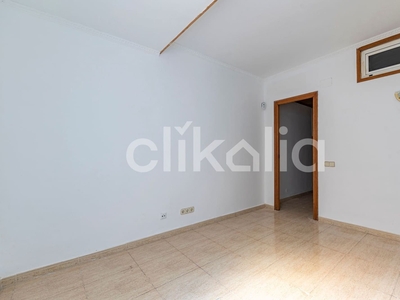 Piso en venta en Sants - Badal, Barcelona ciudad, Barcelona