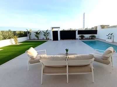 Villa en Benijofar, Alicante provincia