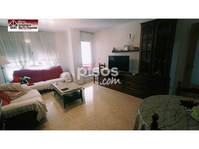 Piso en venta en Avenida Beniarda