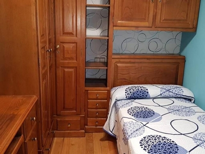 Alquiler Casa pareada en Setienes S/n Valdés. 90 m²