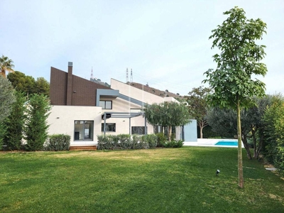 Alquiler Casa unifamiliar Esplugues de Llobregat. 518 m²