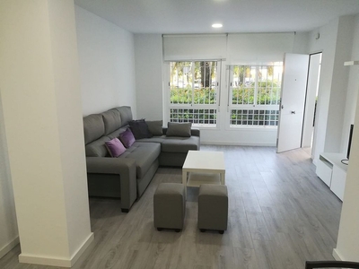 Alquiler de piso en Vista Alegre - Parque Cruz Conde de 1 habitación con jardín y muebles