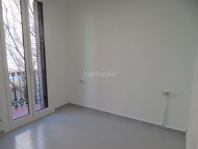 Alquiler piso bonito piso de 2 habitaciones al lado del ambulatorio manso. ideal parejas en Barcelona