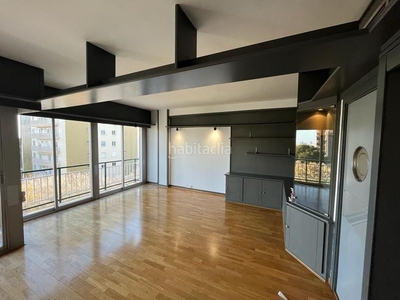 Alquiler piso en carrer de gonzález tablas 17 piso con 4 habitaciones con ascensor, parking, calefacción, aire acondicionado y vistas al mar en Barcelona