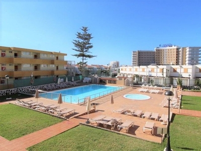 Piso en alquiler en Playa del Inglés de 2 habitaciones con terraza y piscina