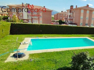 Piso en alquiler en San Cristóbal de Segovia de 3 habitaciones con terraza y piscina