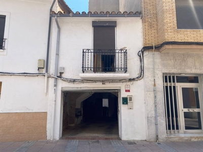 Venta Casa unifamiliar en del Venerable Sarrió 9 Alaquàs. Con balcón 80 m²