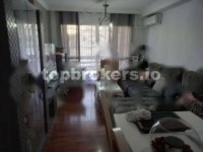 Venta Piso Córdoba. Piso de cuatro habitaciones Muy buen estado con balcón calefacción individual