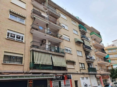 Venta Piso Gandia. Piso de cuatro habitaciones en Pintor Sorolla 32. Cuarta planta