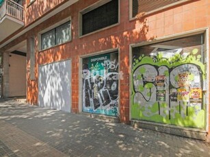 Local comercial en venta de 194 m2 en el camp de l'arpa del clot, Sant Martí, Barcelona